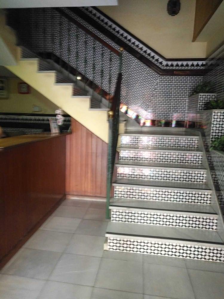 Hostal Nuestra Senora De La Palma Альхесірас Екстер'єр фото